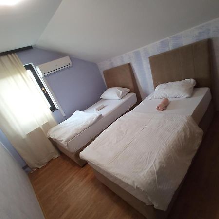 Sun Garden Sarajevo Aparthotel Buitenkant foto