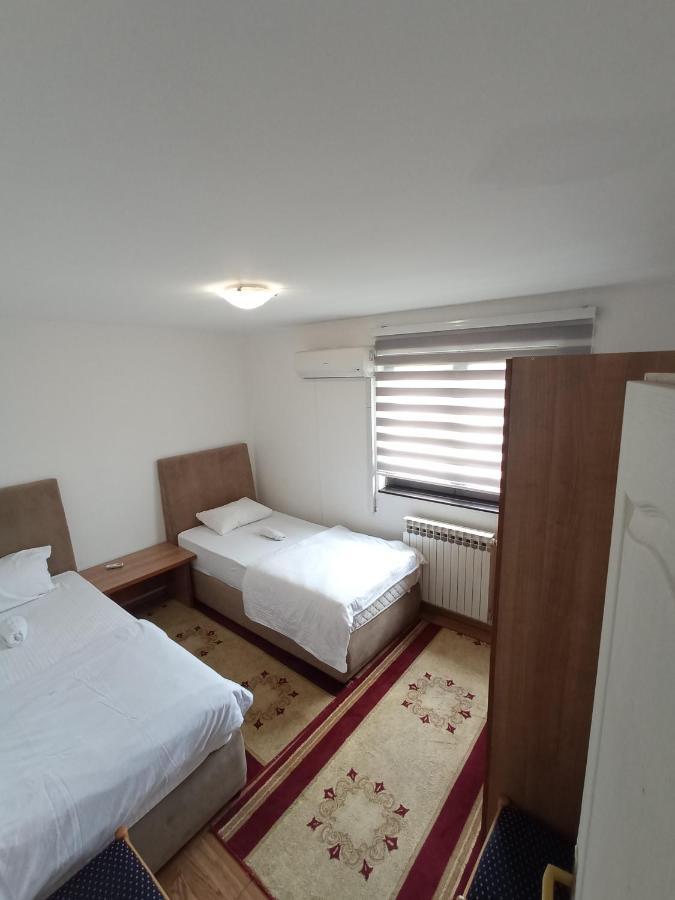 Sun Garden Sarajevo Aparthotel Buitenkant foto
