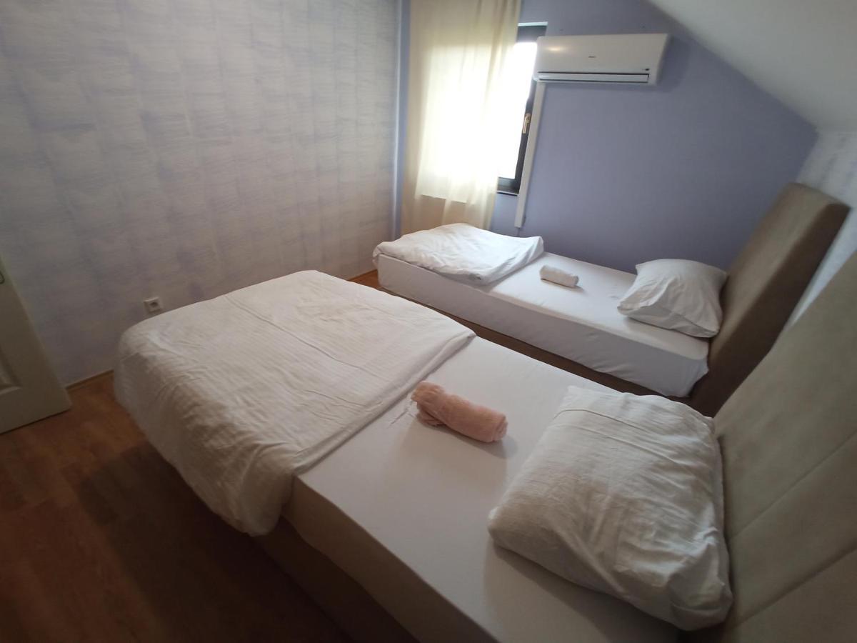 Sun Garden Sarajevo Aparthotel Buitenkant foto