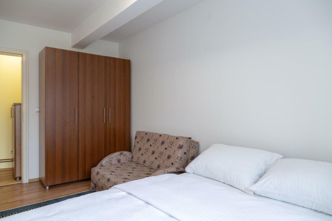 Sun Garden Sarajevo Aparthotel Buitenkant foto
