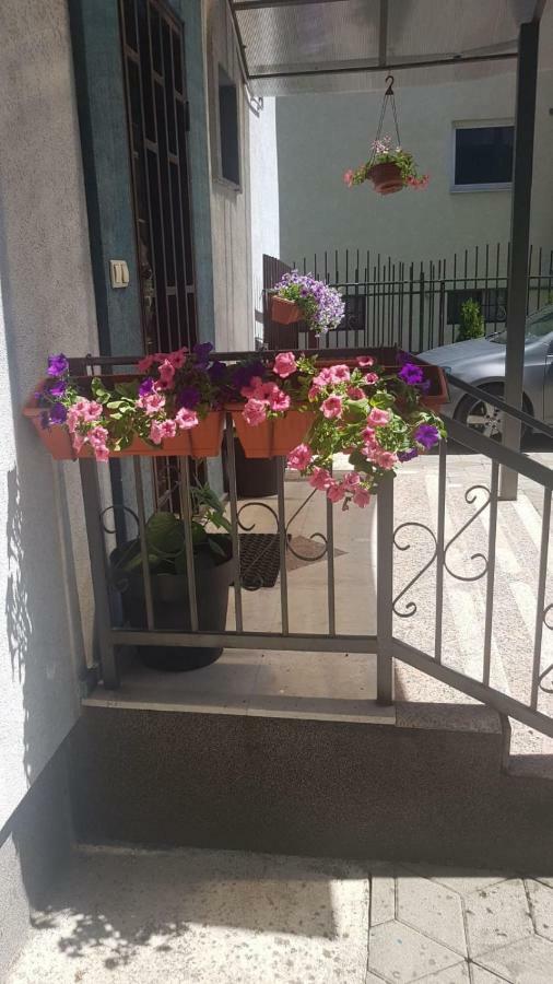 Sun Garden Sarajevo Aparthotel Buitenkant foto
